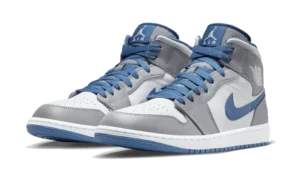 Air Jordan 1 Mid True Blue