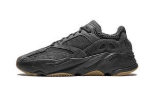 Yeezy 700 Utility Black