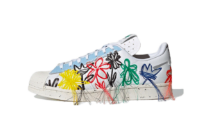 Superstar Sean Wotherspoon Superearth