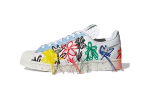 Superstar Sean Wotherspoon Superearth