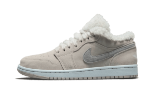 Air Jordan 1 Low Sherpa Fleece (W)