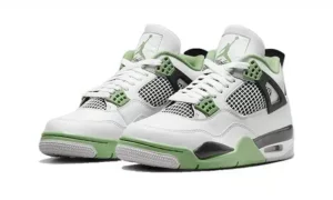 Air Jordan 4 Retro Seafoam (W)