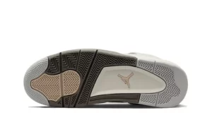 Air Jordan 4 Craft Photon Dust