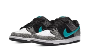 Nike Dunk SB Low atmos Elephant