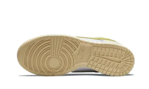 Nike Dunk Low Yellow Strike (W)