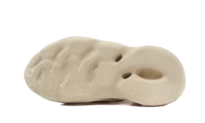 Yeezy Foam RNNR Sand