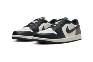 Air Jordan 1 Retro Low OG Mocha