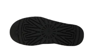 UGG Classic Mini Dipper Boot Black