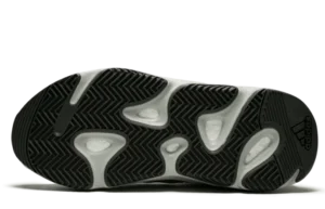 Yeezy Boost 700 Salt