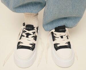 INUIKII Matilda Canvas Low Black